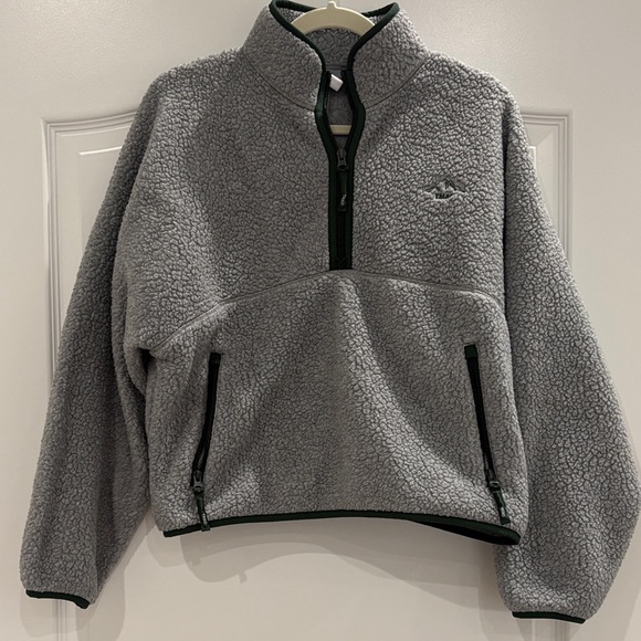 Aritzia Tops - TNA Gray Sherpa Fleece pullover